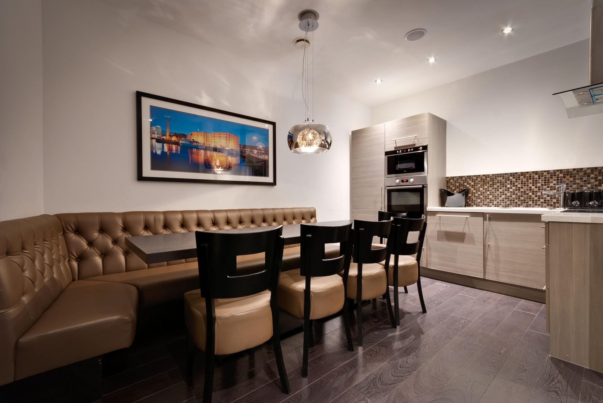 Epic Seel Street 4*